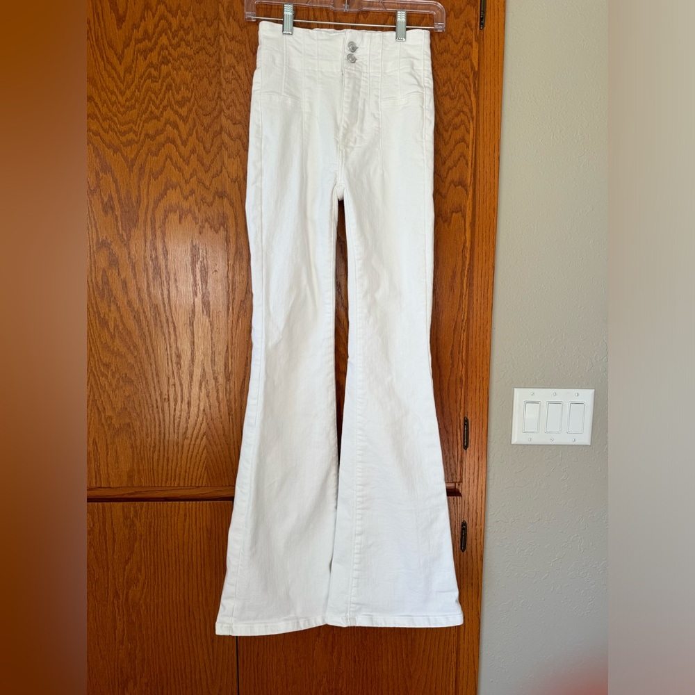 We The Free Jayde Flare Jeans. Size 24